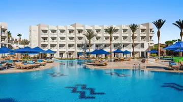 DOUBLETREE BY HILTON SHARKS BAY RESORT