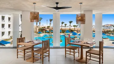 DOUBLETREE BY HILTON SHARKS BAY RESORT