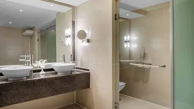 DOUBLETREE BY HILTON SHARKS BAY RESORT