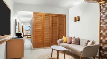 DOUBLETREE BY HILTON SHARKS BAY RESORT