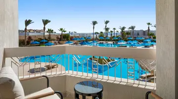DOUBLETREE BY HILTON SHARKS BAY RESORT