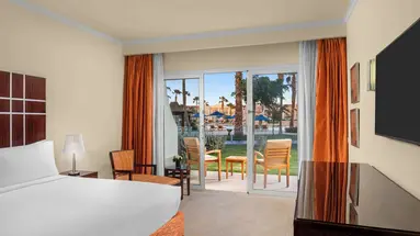 DOUBLETREE BY HILTON SHARKS BAY RESORT