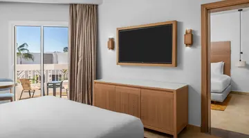 DOUBLETREE BY HILTON SHARKS BAY RESORT
