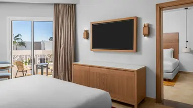 DOUBLETREE BY HILTON SHARKS BAY RESORT