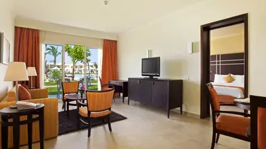 DOUBLETREE BY HILTON SHARKS BAY RESORT