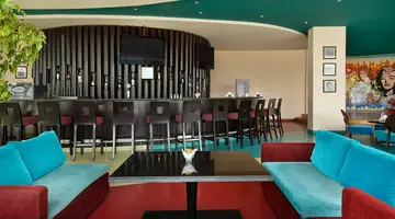 DOUBLETREE BY HILTON SHARKS BAY RESORT