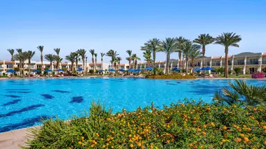 DOUBLETREE BY HILTON SHARKS BAY RESORT