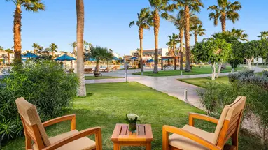 DOUBLETREE BY HILTON SHARKS BAY RESORT