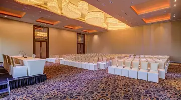DoubleTree by Hilton Weerawila Rajawarna Resort