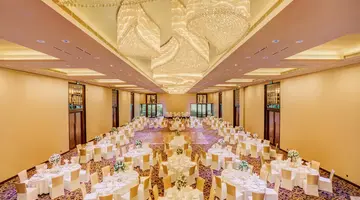 DoubleTree by Hilton Weerawila Rajawarna Resort