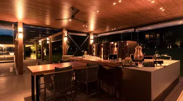 DoubleTree by Hilton Weerawila Rajawarna Resort