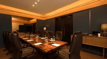 DoubleTree by Hilton Weerawila Rajawarna Resort