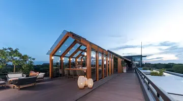 DoubleTree by Hilton Weerawila Rajawarna Resort