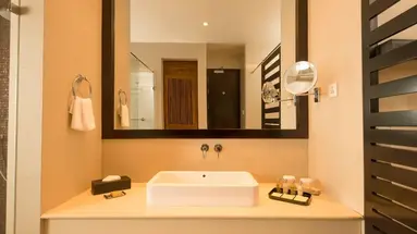 DoubleTree by Hilton Weerawila Rajawarna Resort