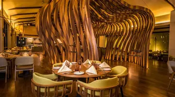 DoubleTree by Hilton Weerawila Rajawarna Resort