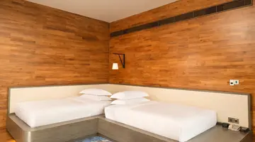 DoubleTree by Hilton Weerawila Rajawarna Resort