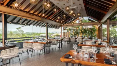 DoubleTree by Hilton Weerawila Rajawarna Resort