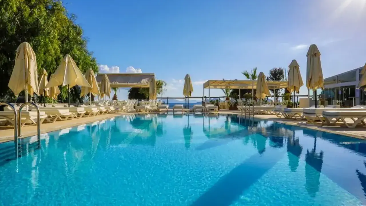 DRAGUT POINT NORTH HOTEL