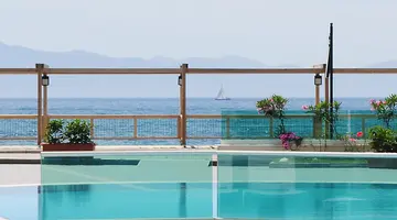DRAGUT POINT SOUTH HOTEL