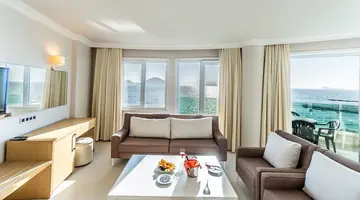 DRAGUT POINT SOUTH HOTEL