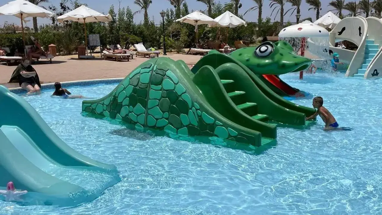 DREAM LAGOON & AQUA PARK RESORT