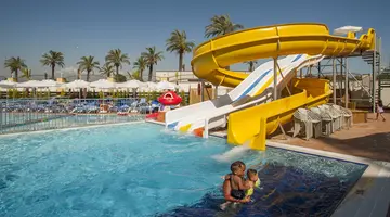 DREAM WORLD RESORT & SPA