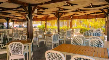 DREAM WORLD RESORT & SPA