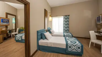 DREAM WORLD RESORT & SPA