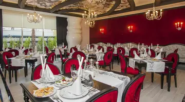DREAM WORLD RESORT & SPA