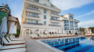 DREAM WORLD RESORT & SPA