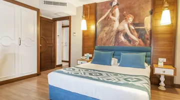 DREAM WORLD RESORT & SPA