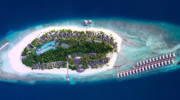 Dreamland Maldives - The Unique Sea & Lake Resort Spa