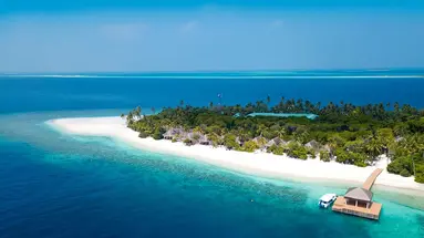 Dreamland Maldives - The Unique Sea & Lake Resort Spa