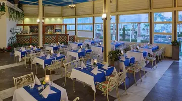 Dreams Beach Resort