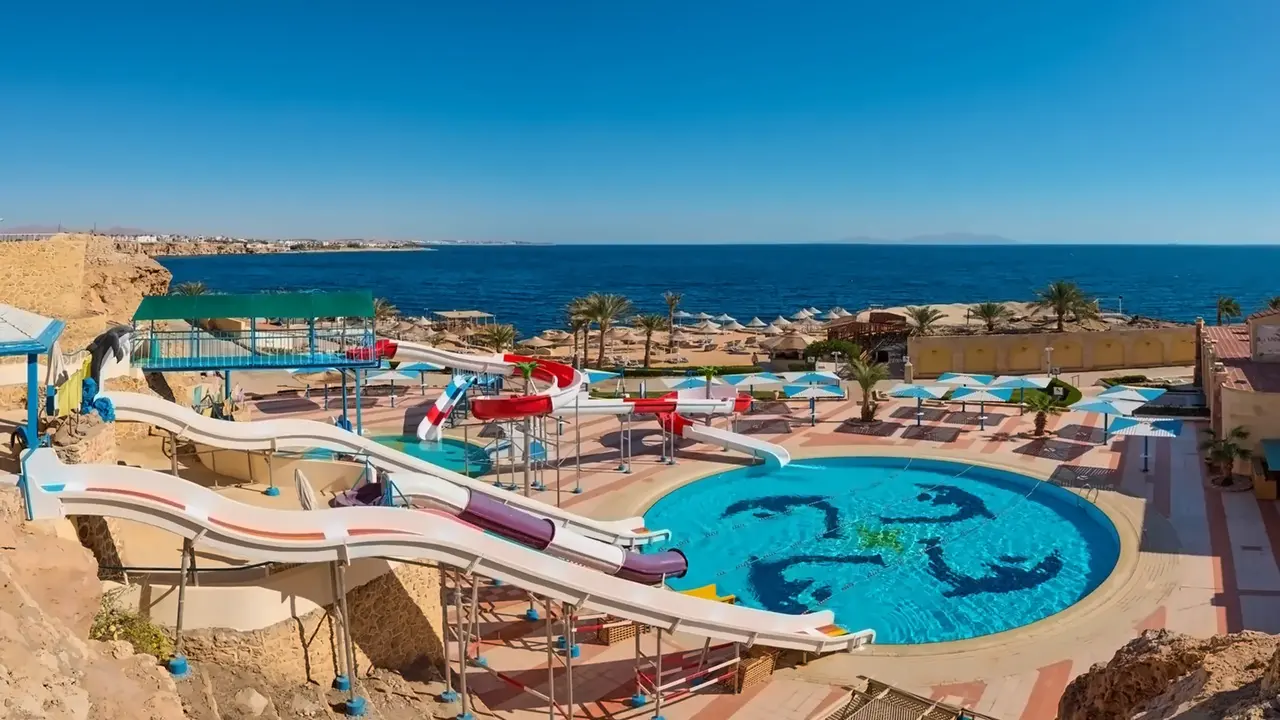 Dreams Beach Resort