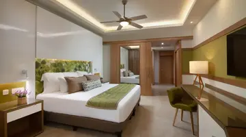 Dreams Onyx Resort & Spa