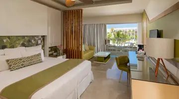 Dreams ONYX RESORT & SPA