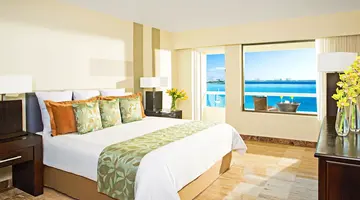Dreams Sands Cancun Resort & Spa