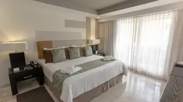 Dreams Sands Cancun Resort & Spa