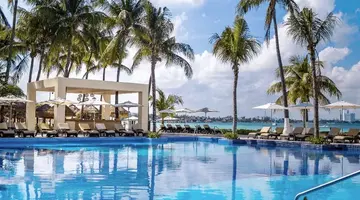 Dreams SANDS CANCUN RESORT & SPA