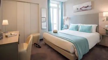 Du Midi Hotel