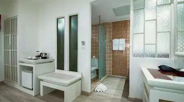 DUANGJITT RESORT & SPA