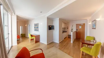 Duas Torres Hotel