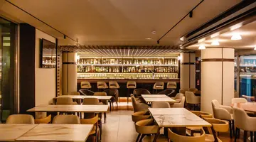 Duas Torres Hotel