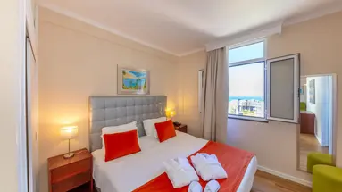 Duas Torres Hotel