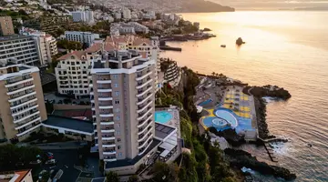 Duas Torres Hotel