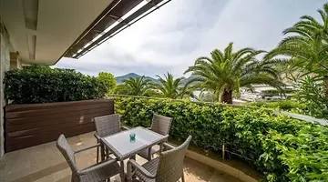 Dukley Hotel & Resort