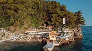 Dukley Hotel & Resort