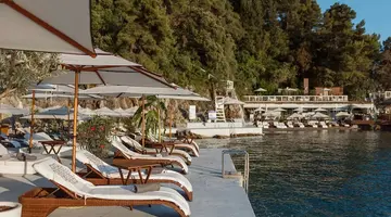 Dukley Hotel & Resort