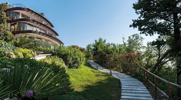 Dukley Hotel & Resort